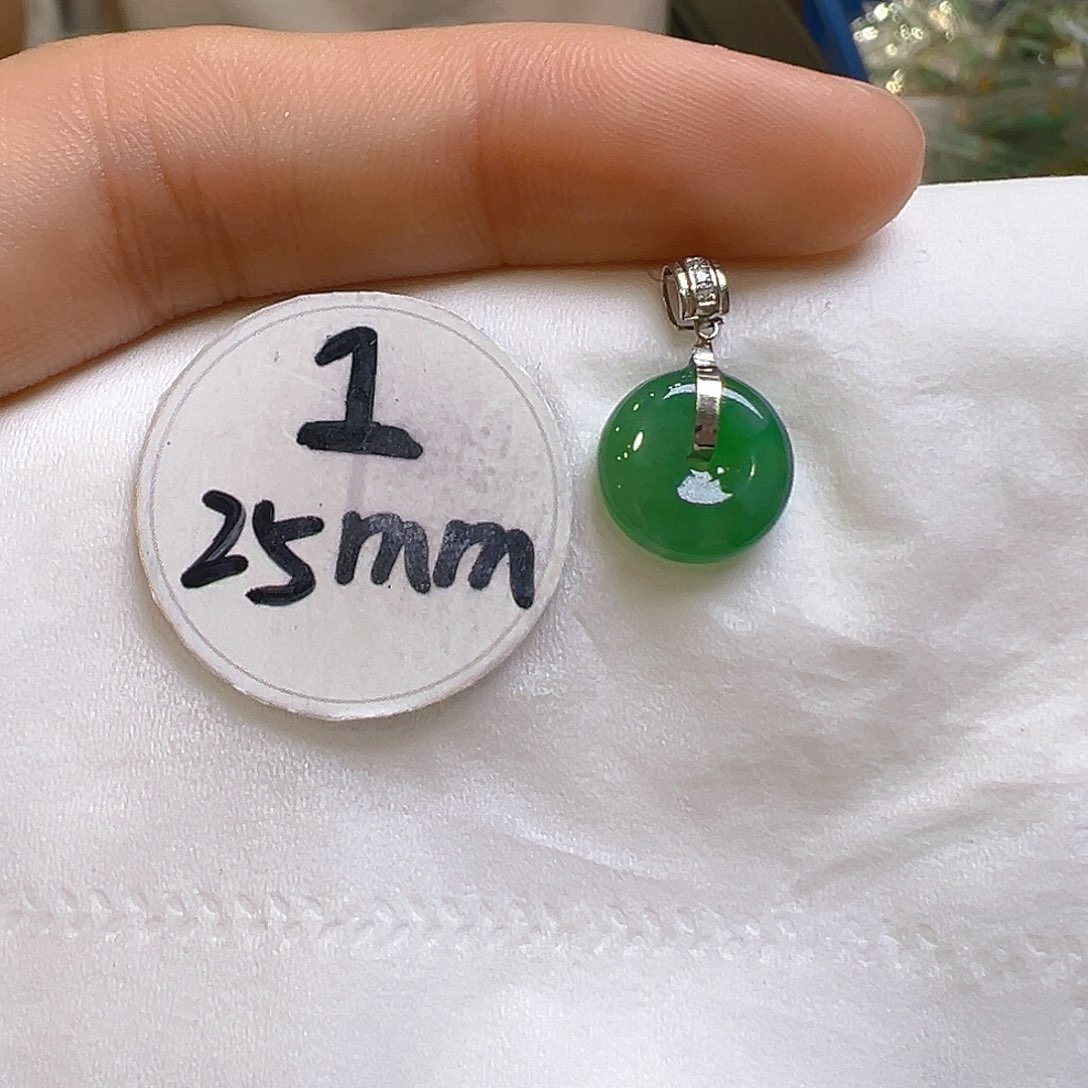 翡翠吊坠(不含链)18K金镶嵌翡翠