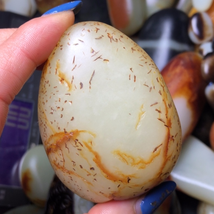 和田玉未镶嵌珠宝奇石