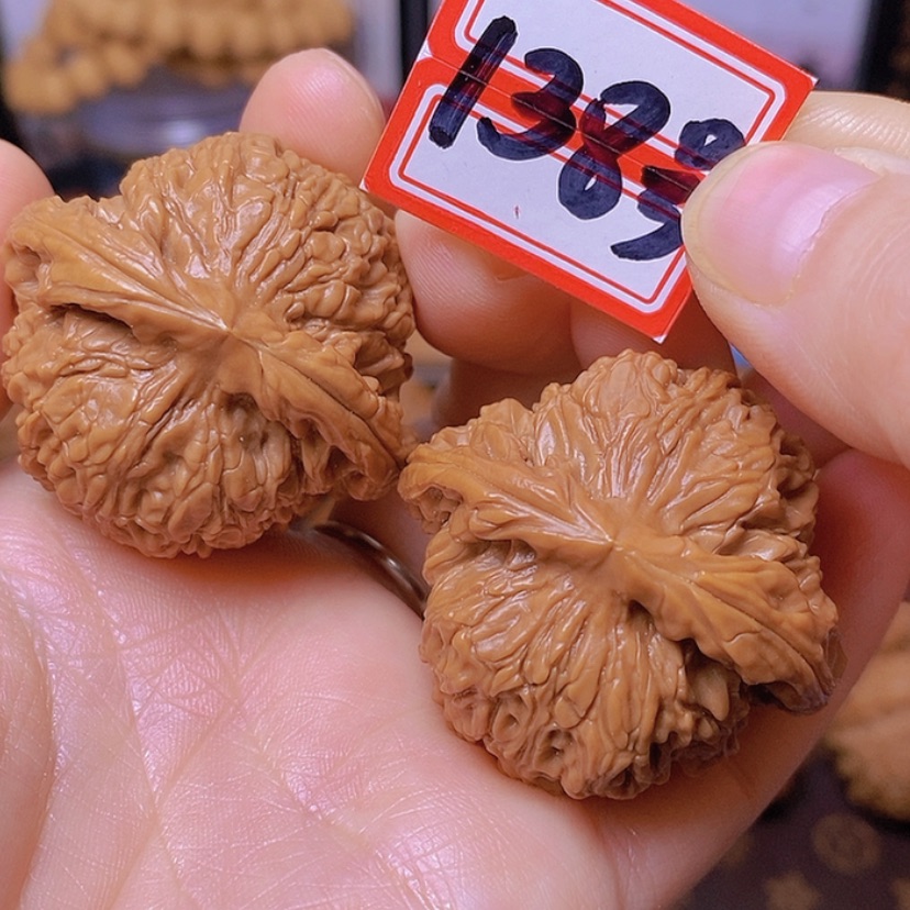 【闪购商品】文玩核桃把件全品球疆40