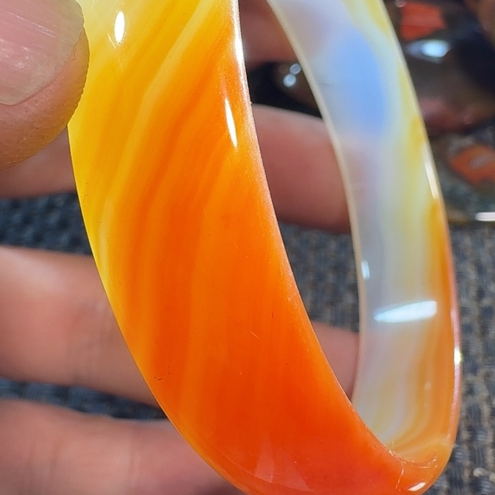 用***0玛瑙/玉髓未镶嵌颈饰