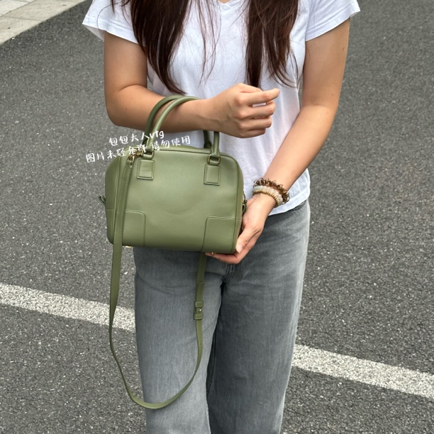 95新 LOEWE/罗意威 新款牛油果绿Amazona19手提单肩包