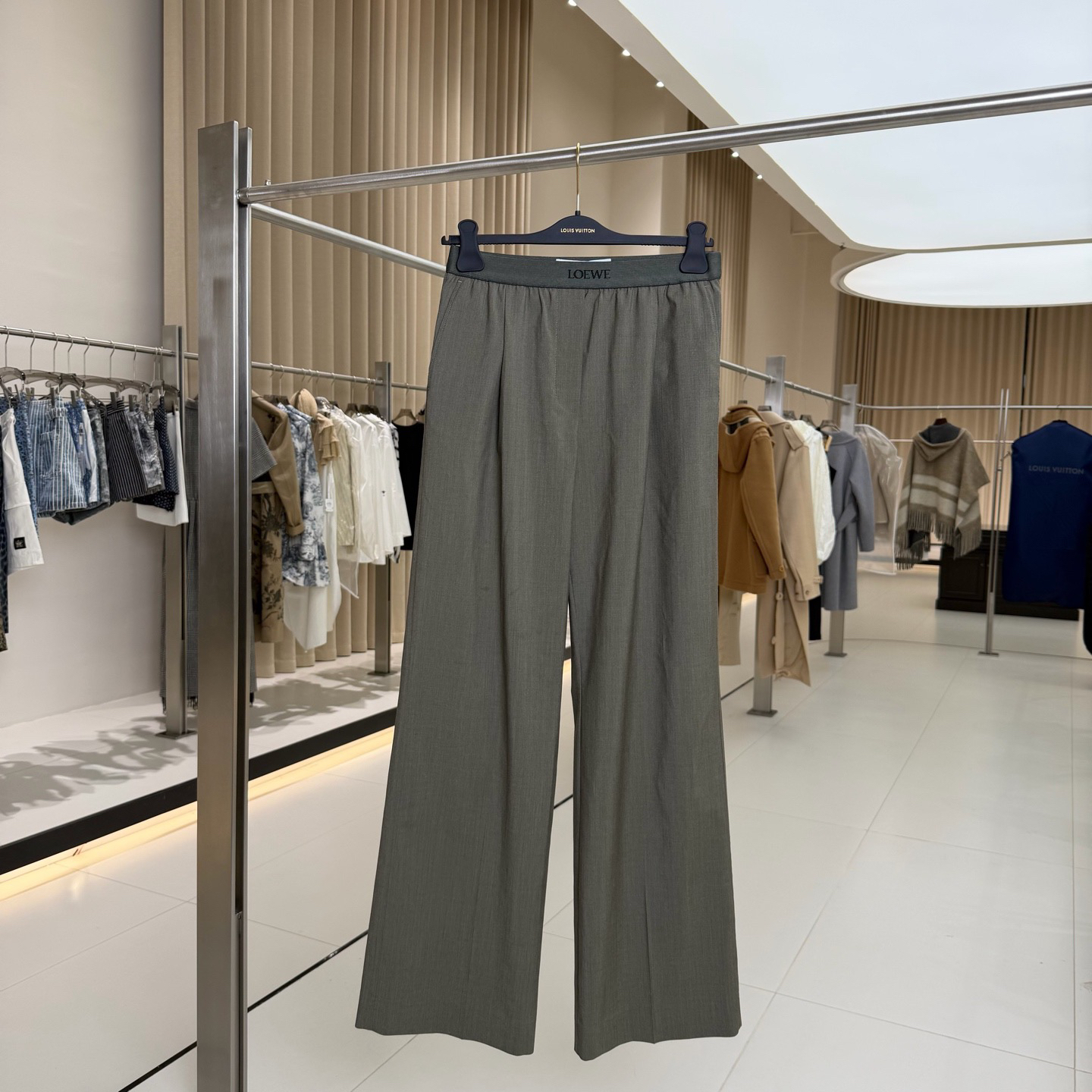 99新 LOEWE/罗意威 军绿色西装裤 S码 GM005821