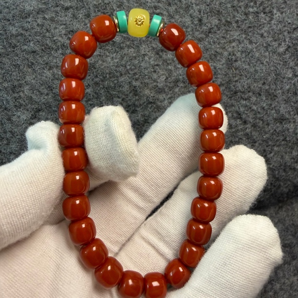 南红 玛瑙老型手串单圈 直径7 搭配蜜蜡镶嵌18K金标