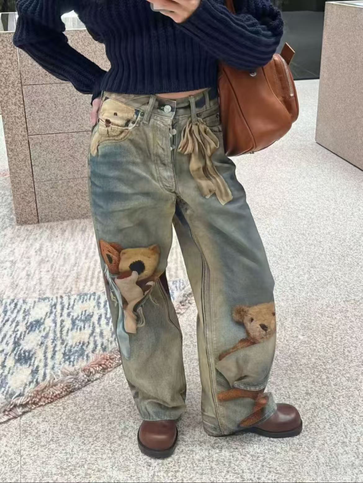 【 光阴副本】秋冬新款炸街潮款蓝光高清小熊打印直筒牛仔裤（280）