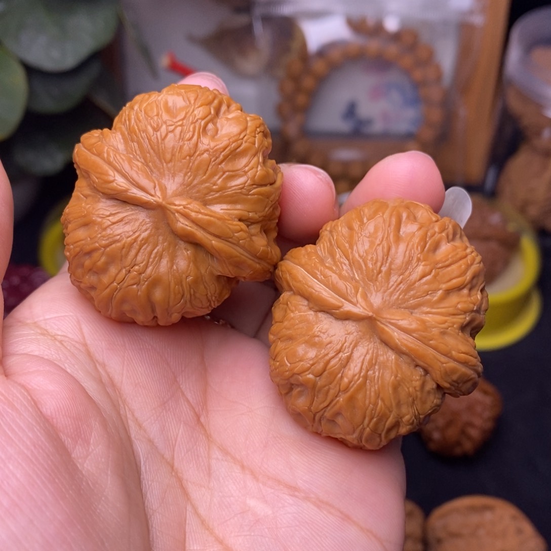 文玩核桃把件41.5平谷元宝