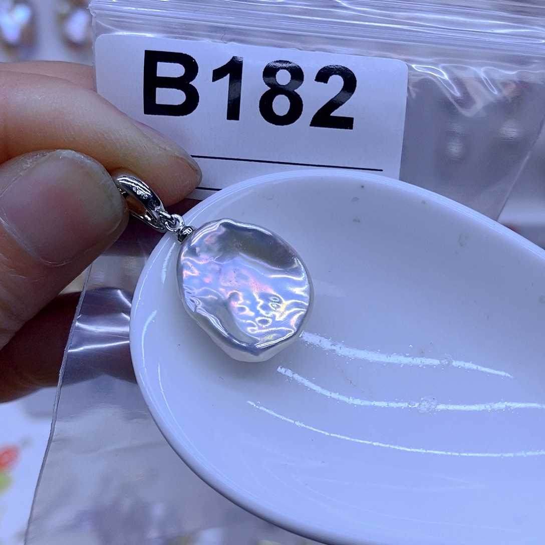 颈饰未镶嵌淡水珍珠