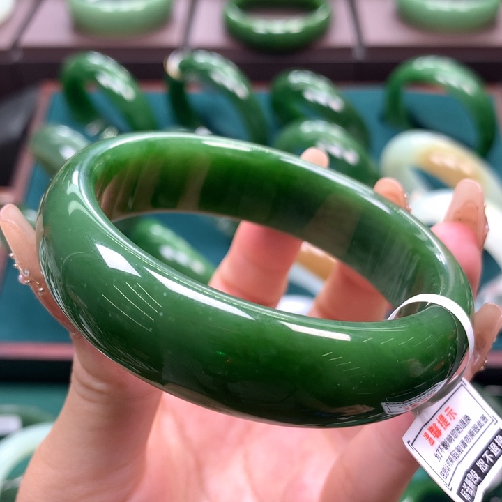 未镶嵌手镯和田玉（碧玉）5960