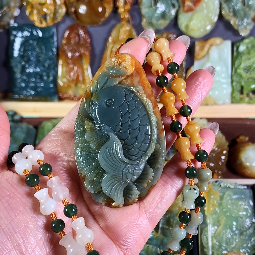 岫玉吊坠(赠链)未镶嵌