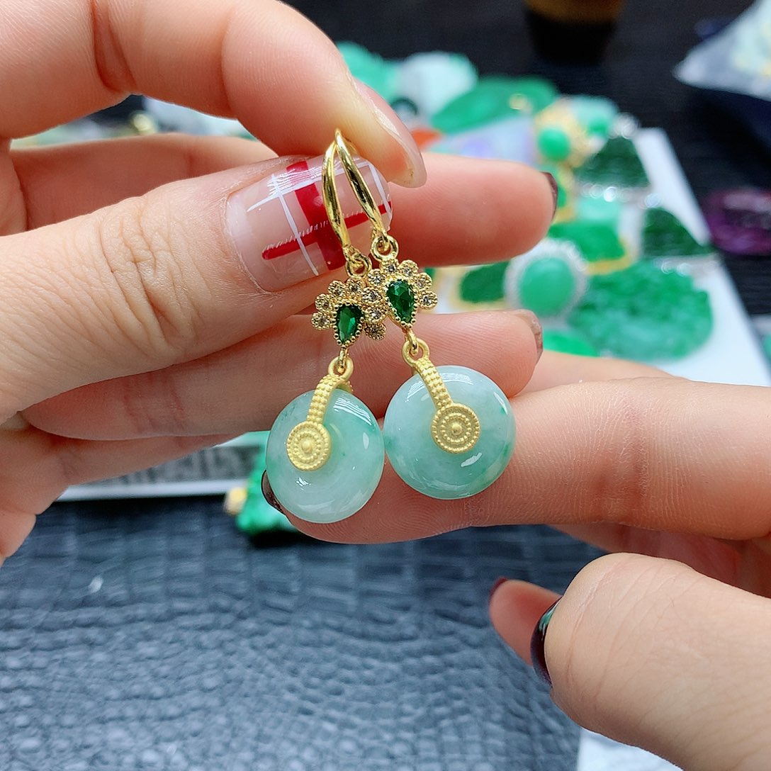 【闪购商品】翡翠耳饰未镶嵌，