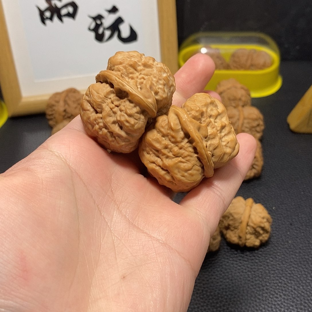文玩核桃把件琢**喝蛤蟆
