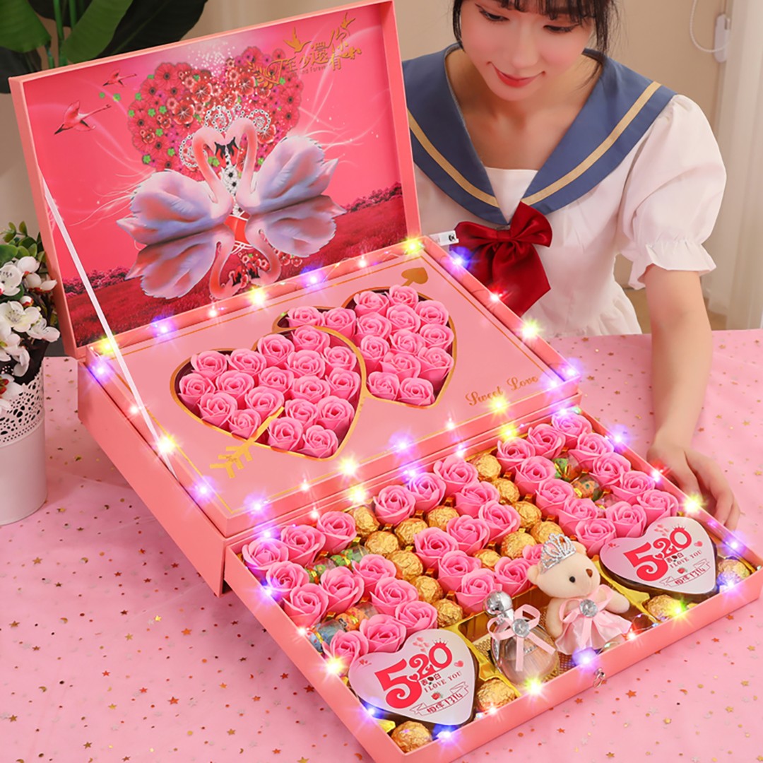 圣诞节礼物送女朋友老婆对象女生表白异地恋仪式感惊喜平安夜礼品