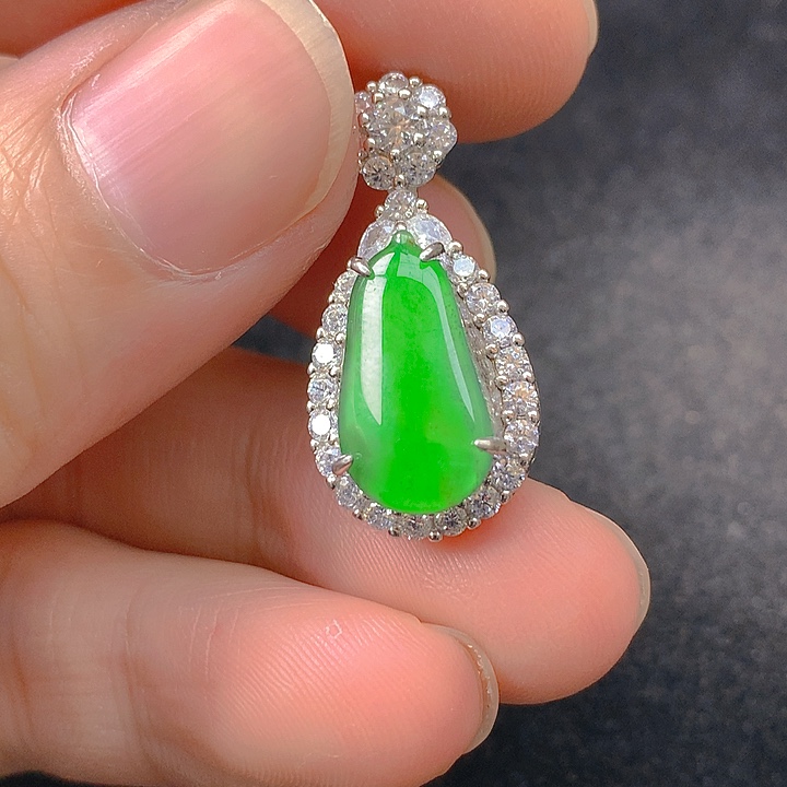 翡翠银S925镶嵌颈饰