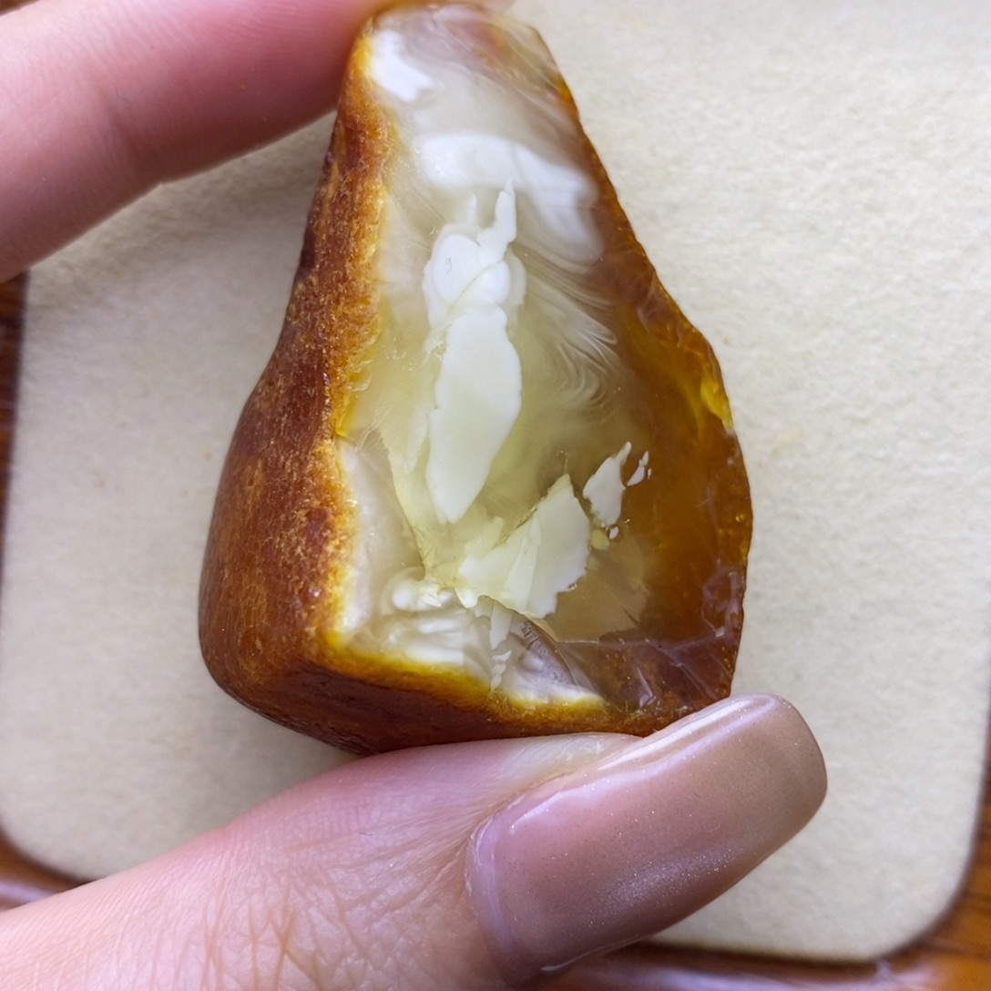 未镶嵌定制蜜蜡静**闲陈