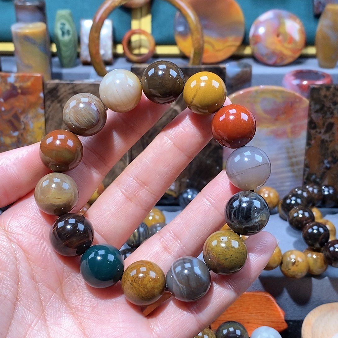 硅化玉天然北票硅化玉手串未镶嵌飞*天然北票硅化玉手串