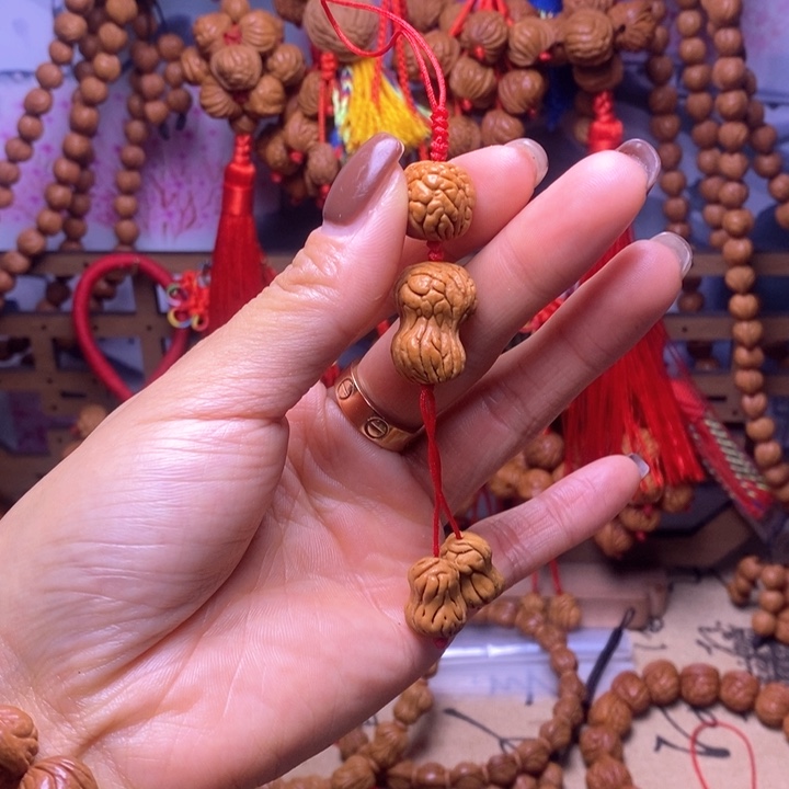 吊坠桃核龙纹桃枭