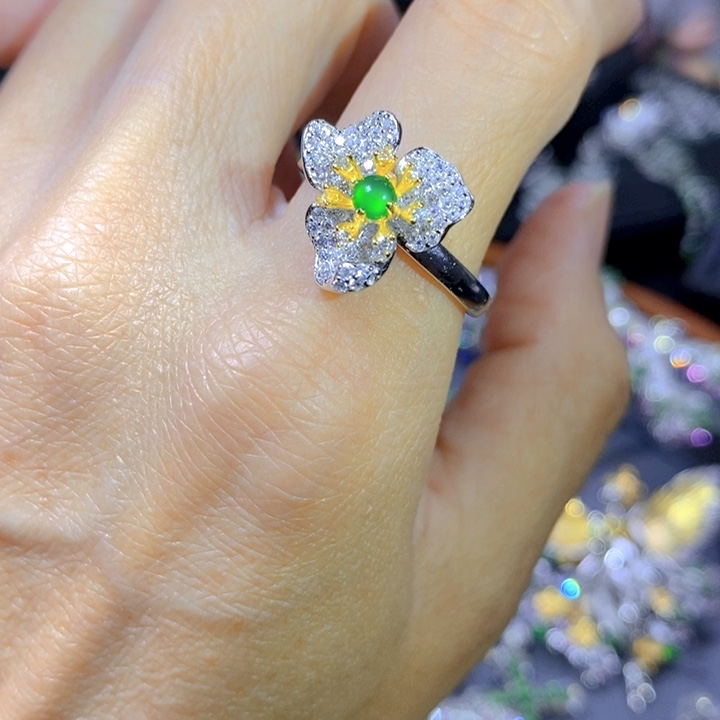 翡翠戒指银S925镶嵌天然翡翠