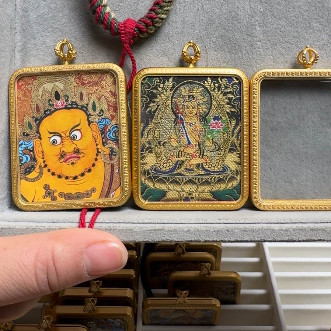 吊坠人****落双面黄老爷虚空铜壳四号绳