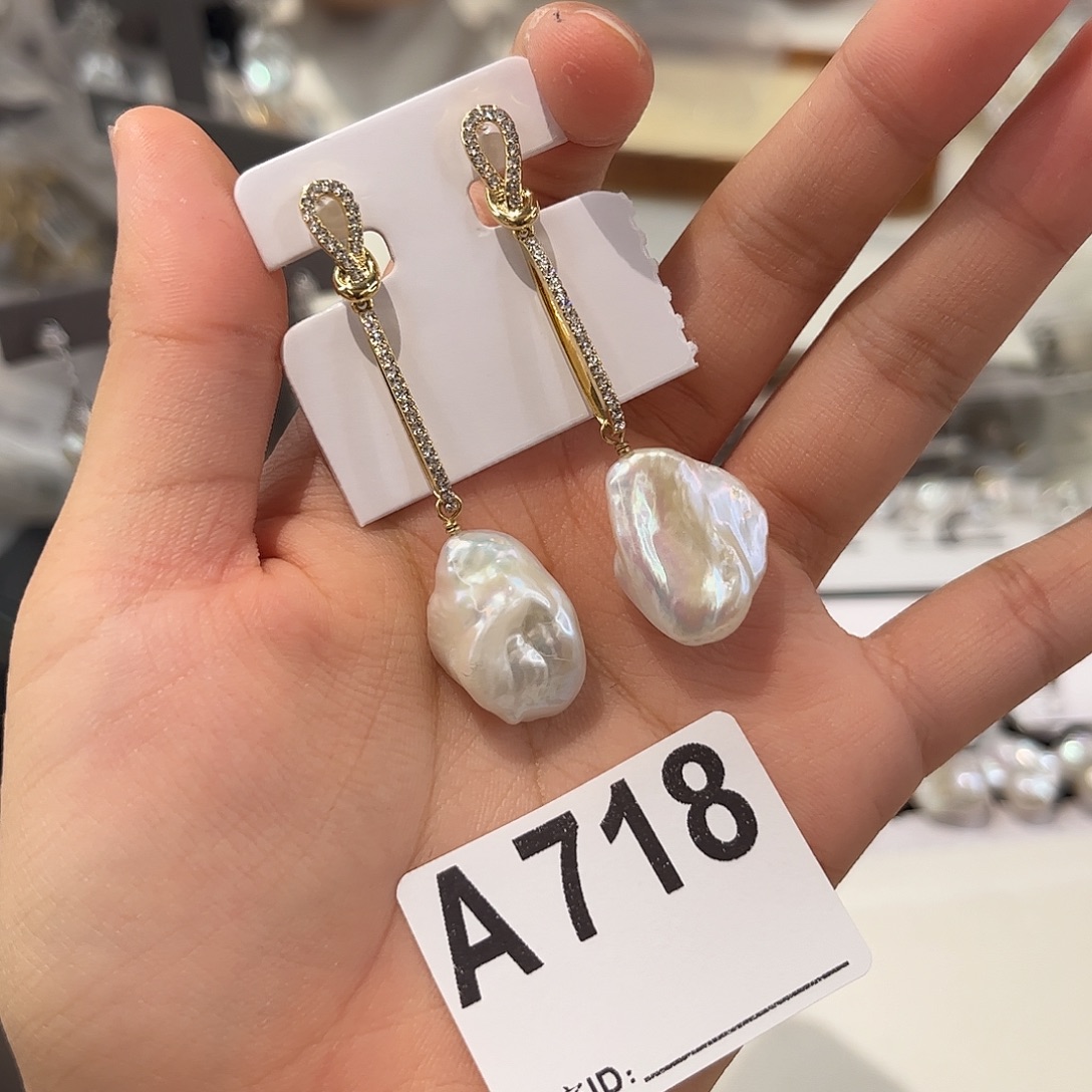 合金耳饰淡水珍珠