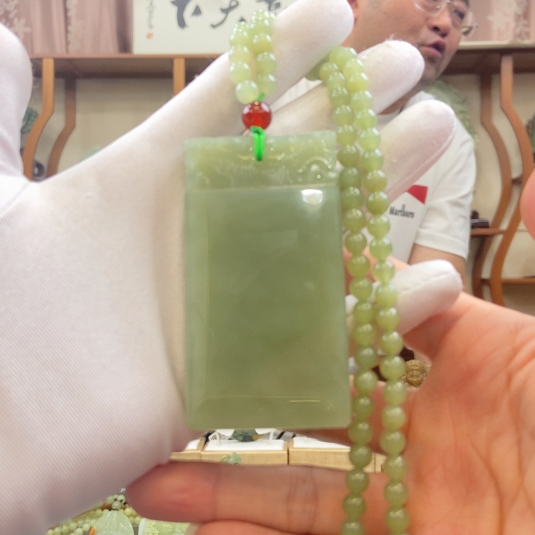 和田玉吊坠未镶嵌