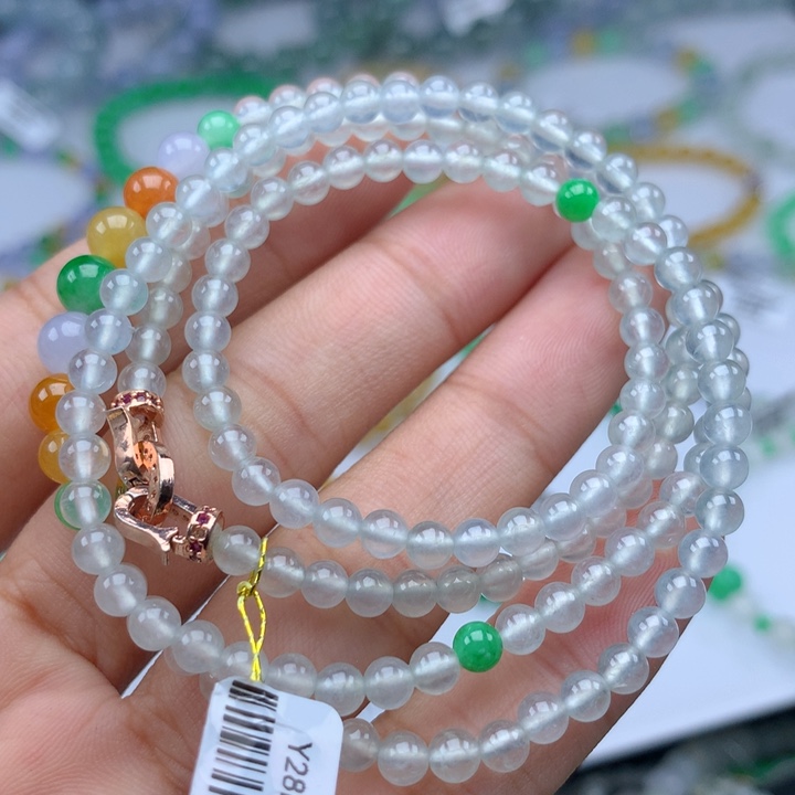 翡翠手镯未镶嵌卡