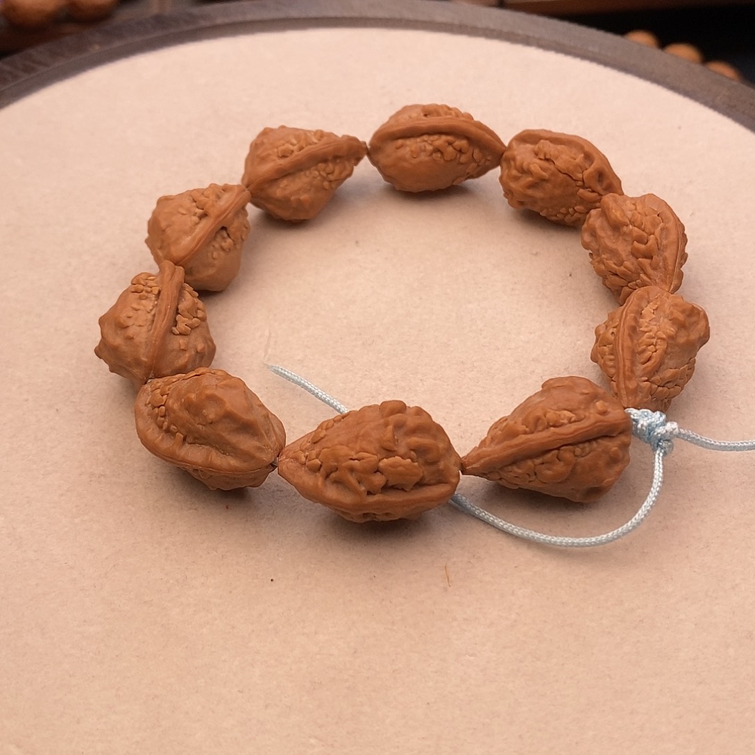 文玩核桃手串麒麟角