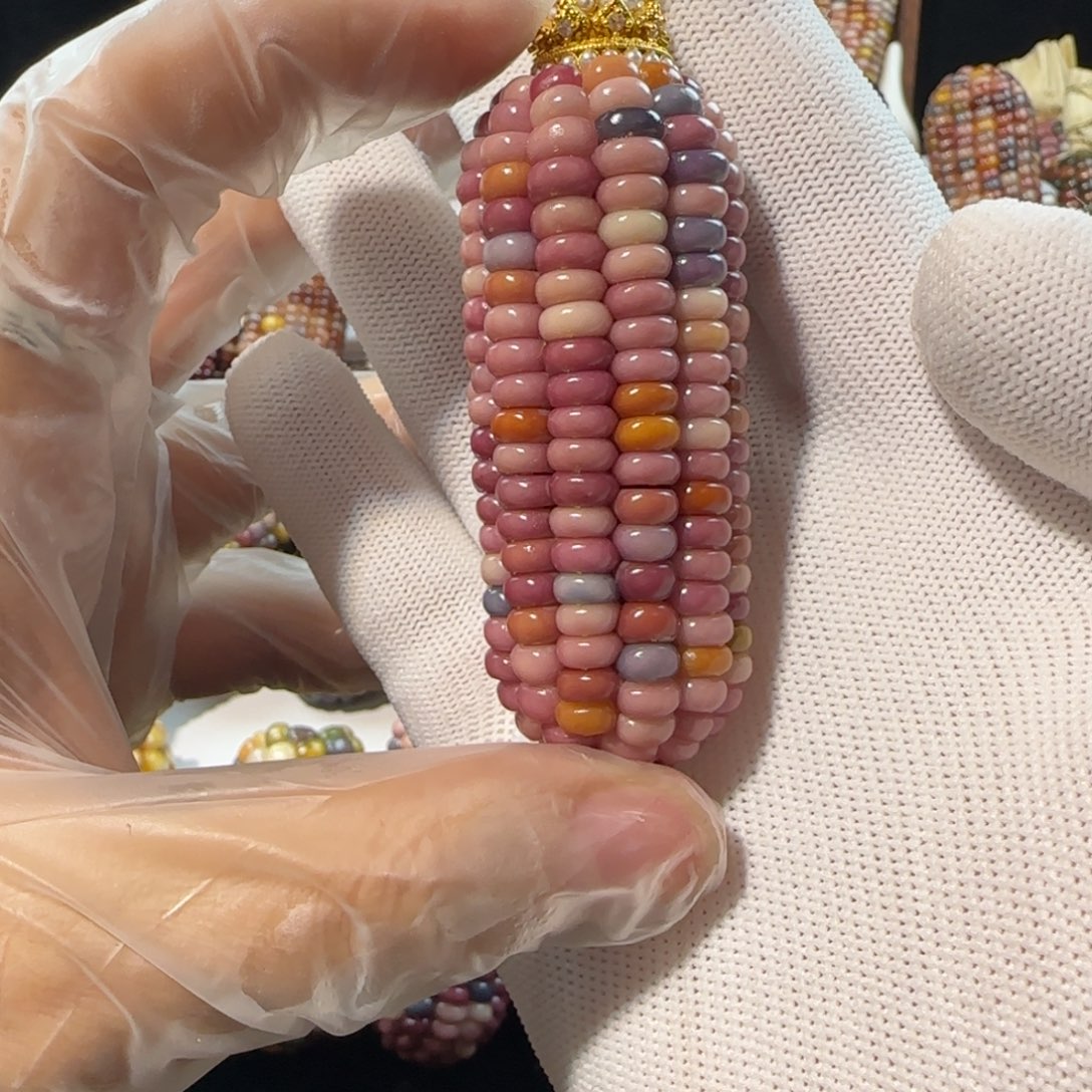 中国大陆文玩玉米