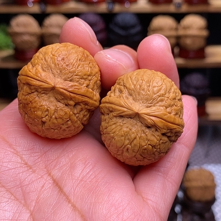 文玩核桃把件至尊元宝33尺——12