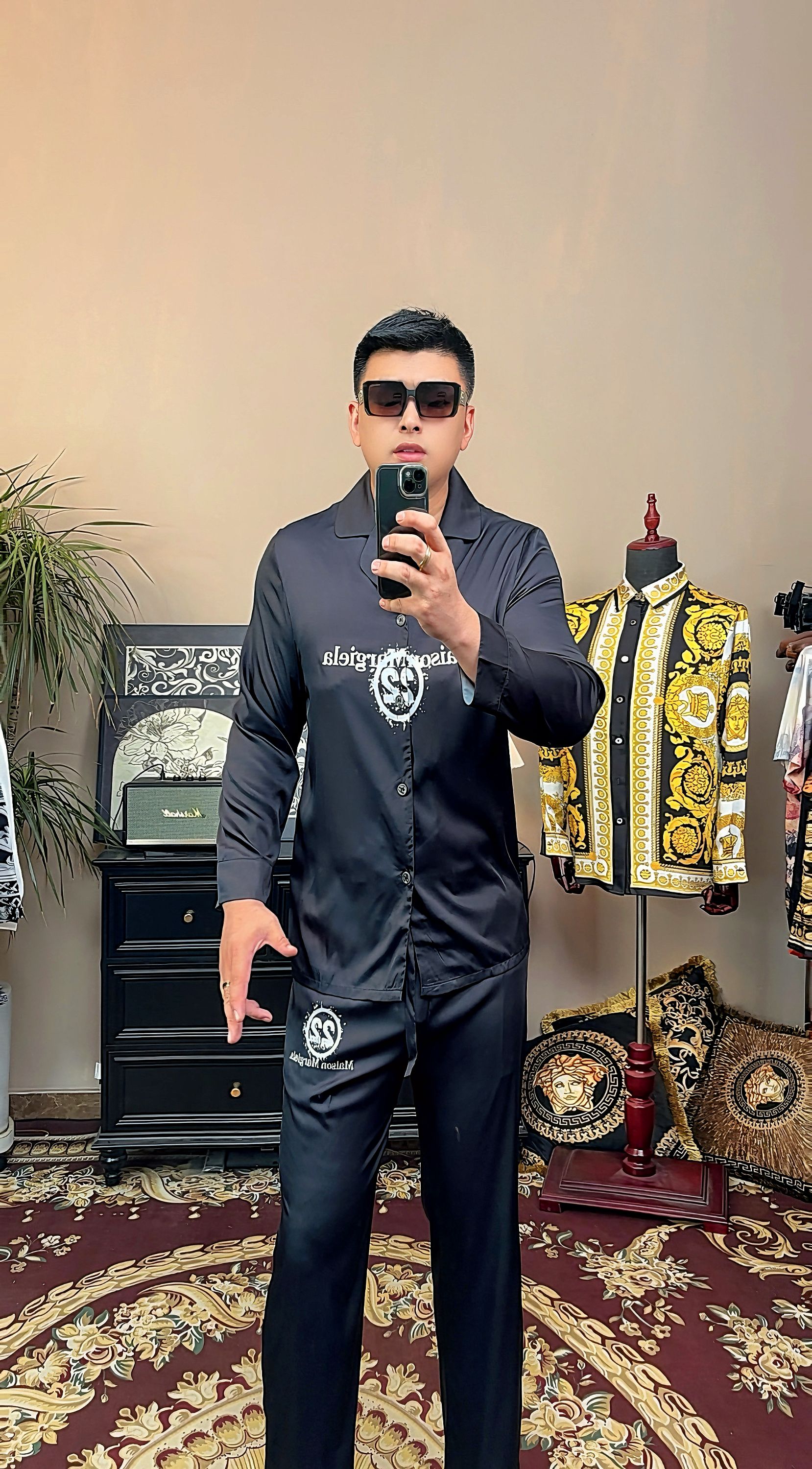 套装-南韩软丝面料轻奢时尚情侣款家居服饰可外穿！