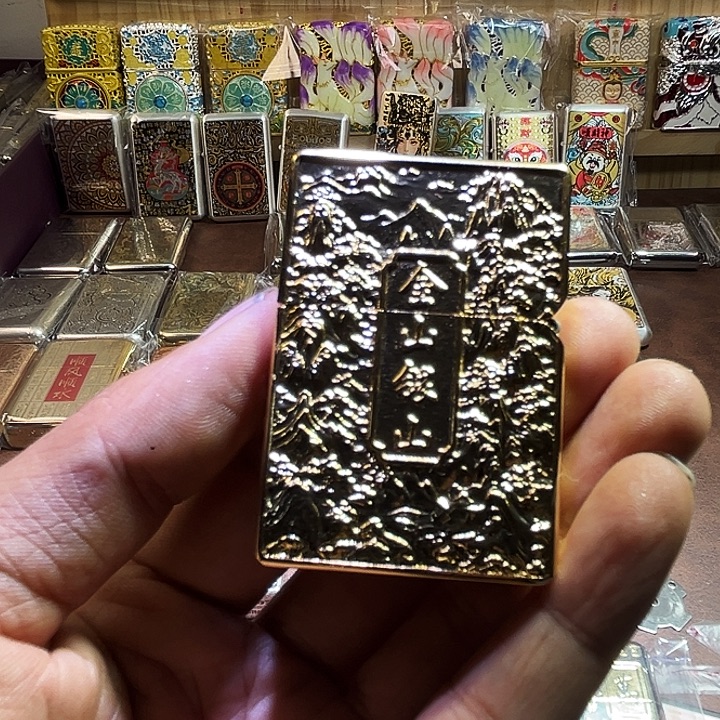 D***,铜佐罗盔甲金山银山