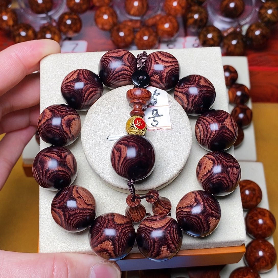 黄花梨/降香黄檀自**翔