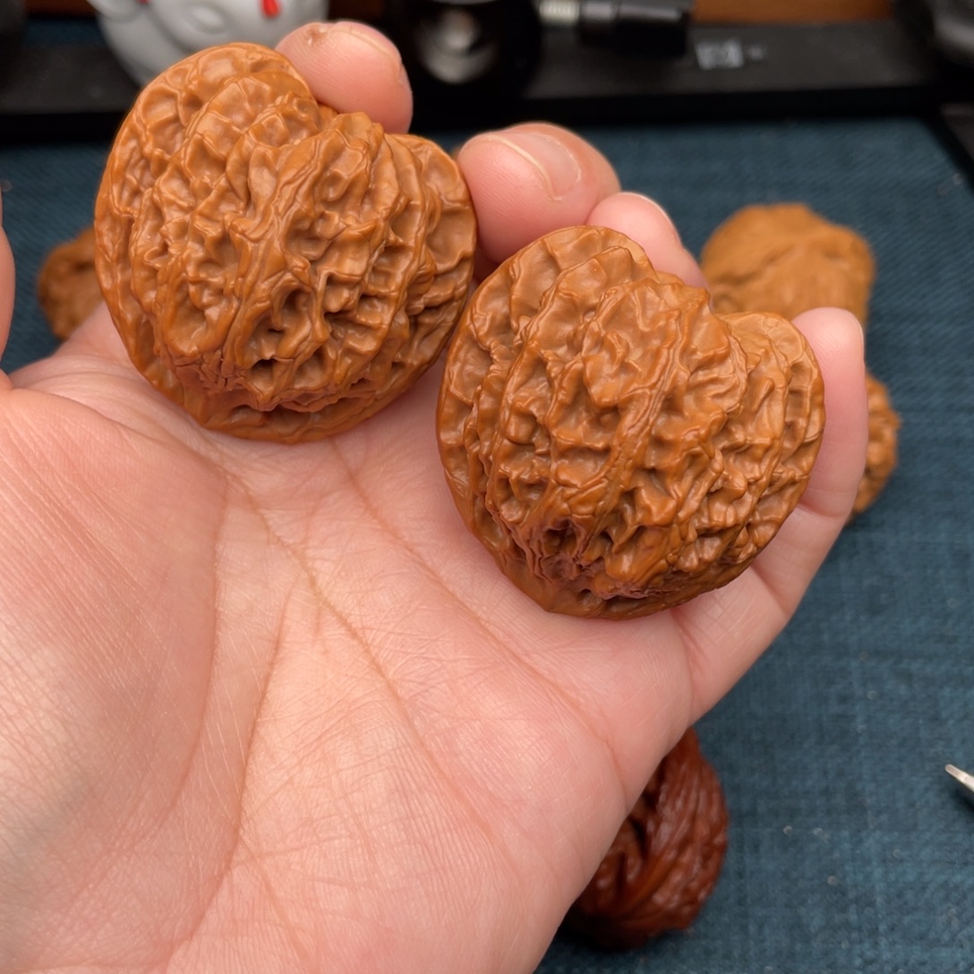 文玩核桃把件全品老树桃心苹果园143