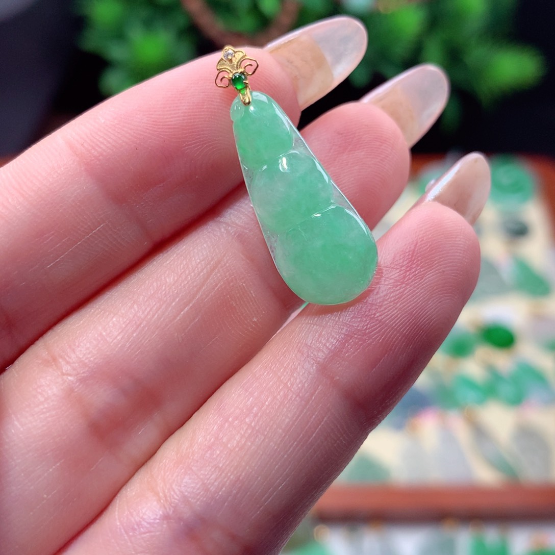 翡翠18K金镶嵌吊坠(不含链)