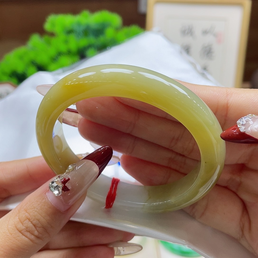 翡翠手镯未镶嵌58 号链接54.4贵妃