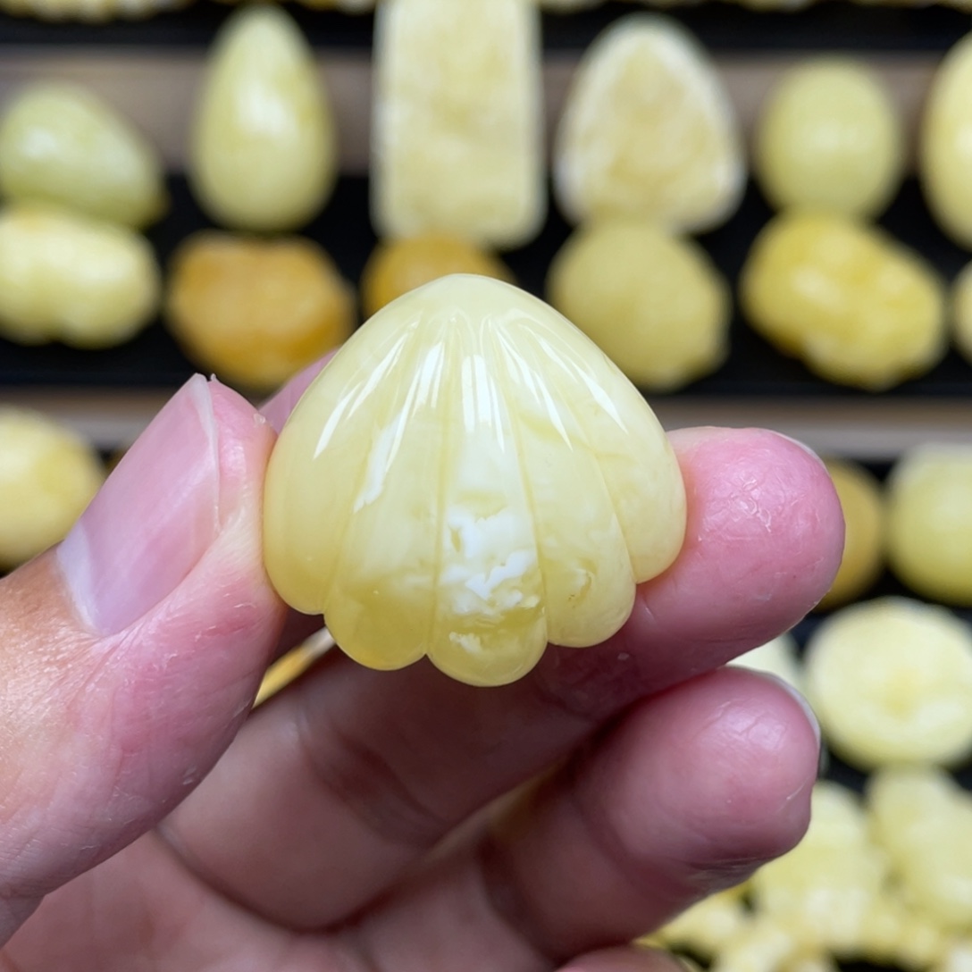 琥珀未镶嵌裸石琥珀蜜蜡