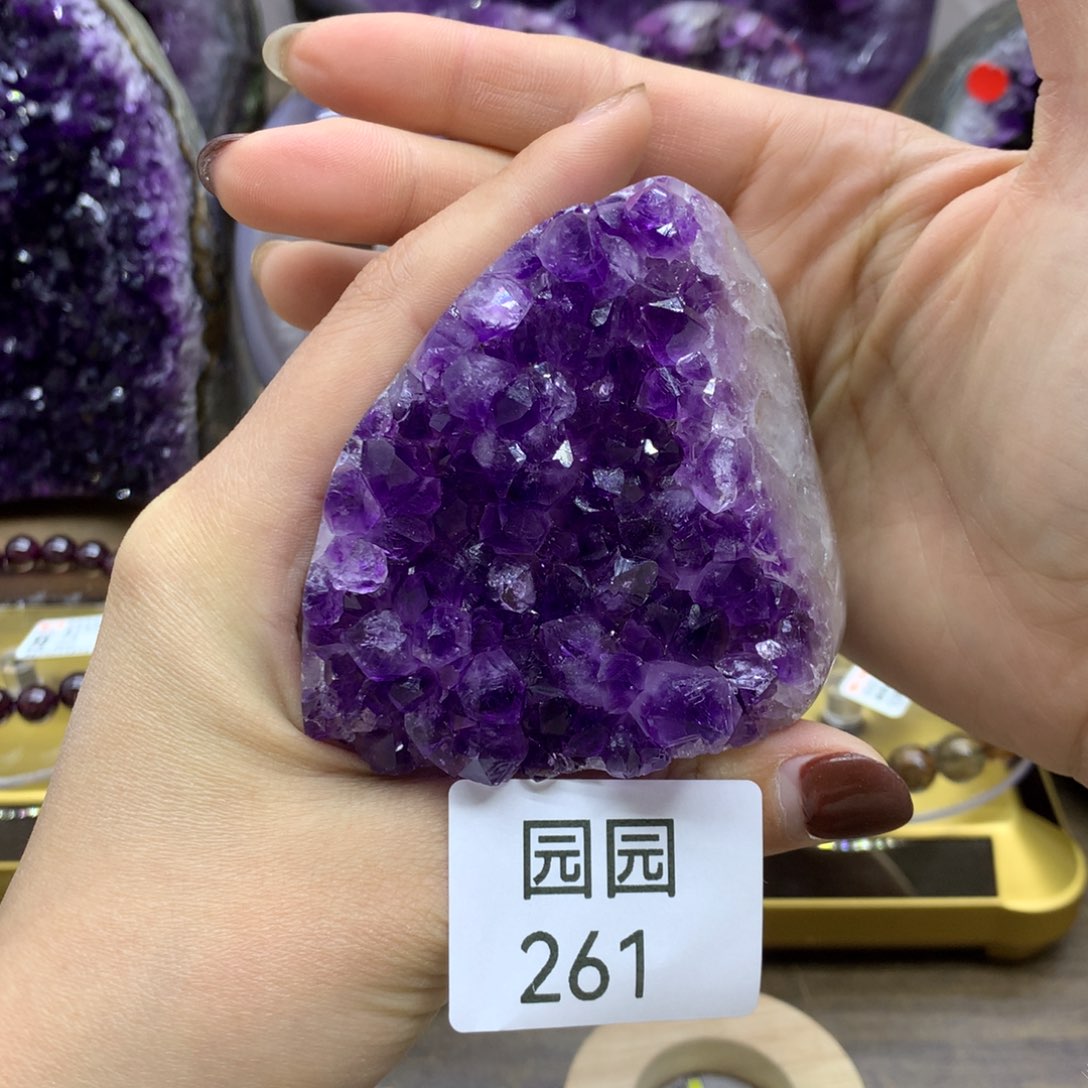 紫晶大型摆件（非配饰）未镶嵌