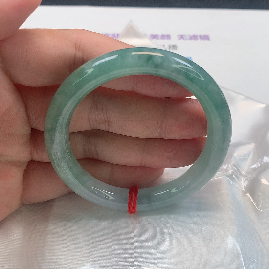 翡翠手镯（圆镯）未镶嵌343号