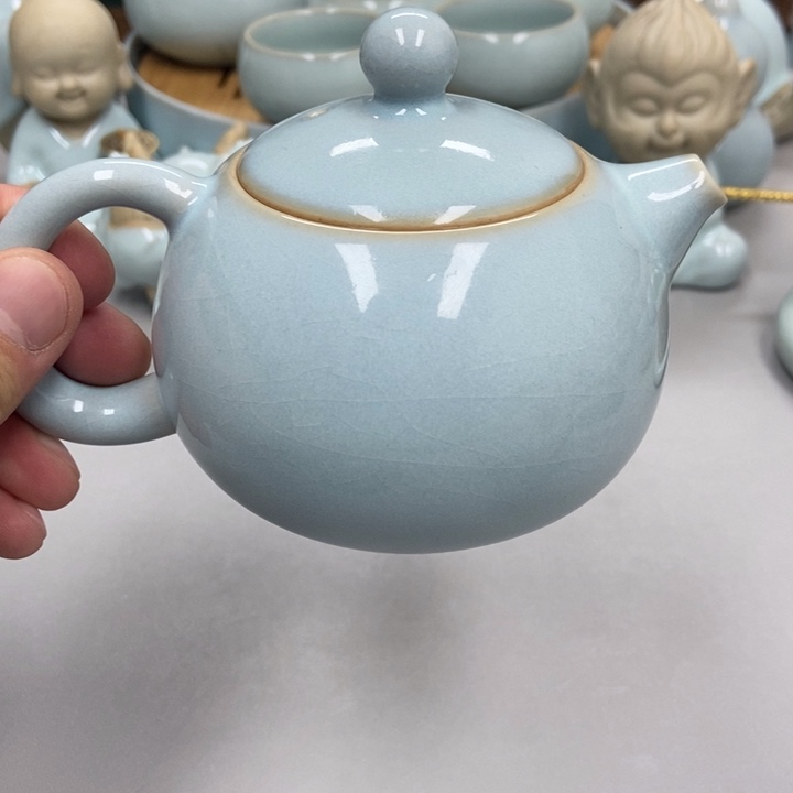 瓷下**…天青色张君老师瑕西施壶