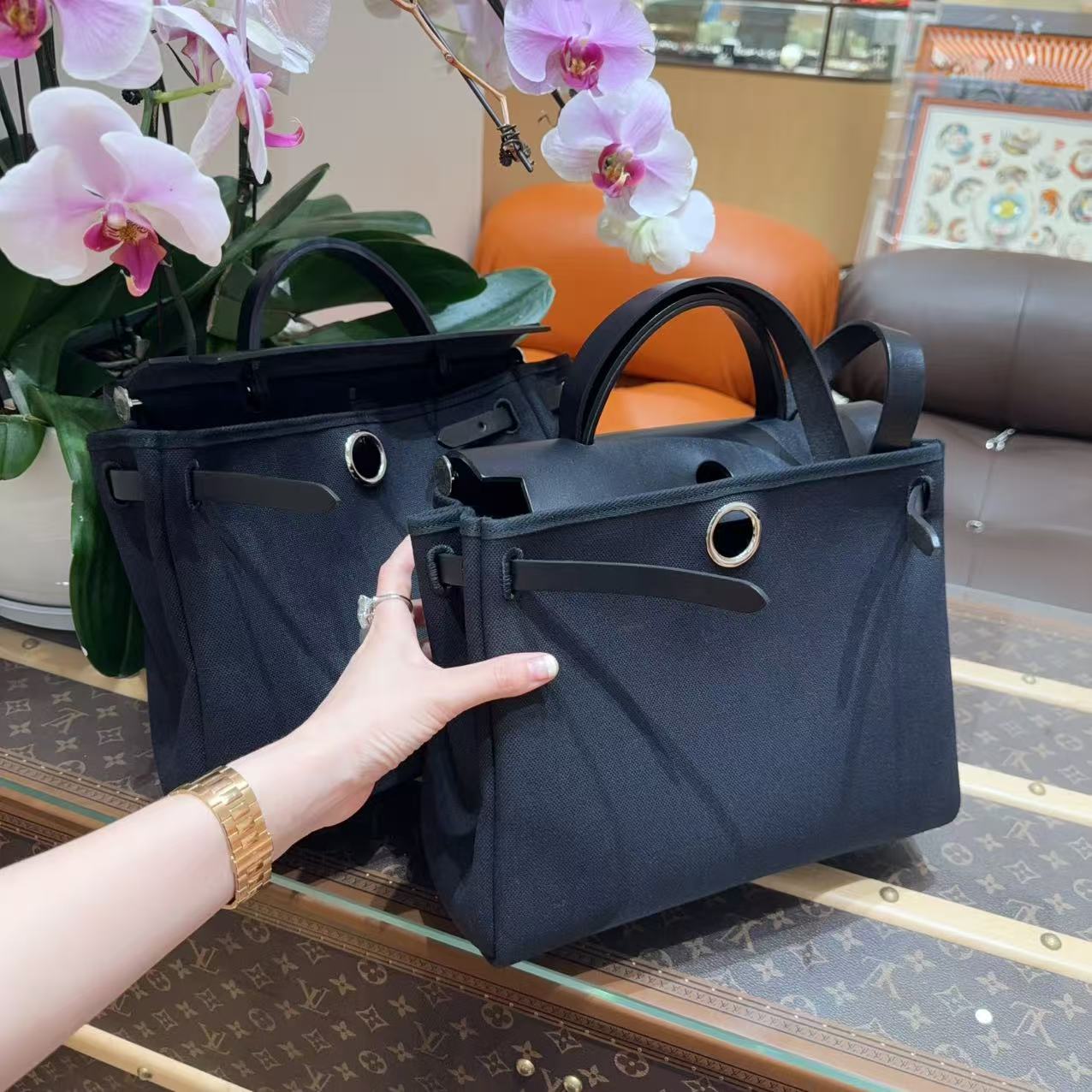 99新 Hermes/爱马仕 Herbag31 黑色银扣内缝 Z刻 单肩包