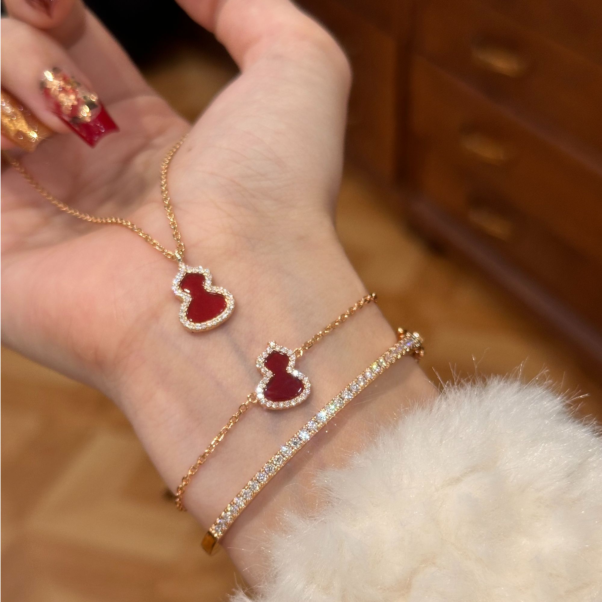 恒美娜 坠链均925银莫桑石 厚银版葫芦项链 简约时尚气质百搭Y商品图