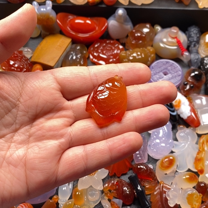 我***玛瑙/玉髓未镶嵌颈饰