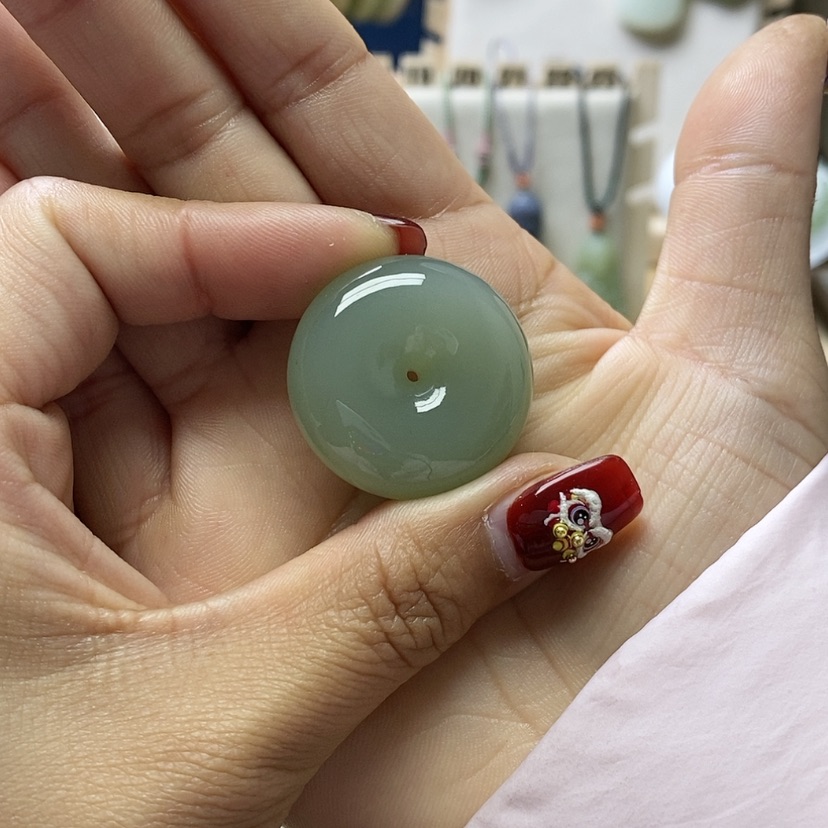 【闪购商品】和田玉颈饰未镶嵌千*?