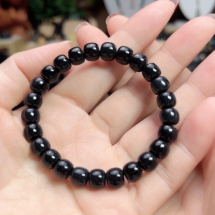 和田玉手链未镶嵌卡8.5老型福利款