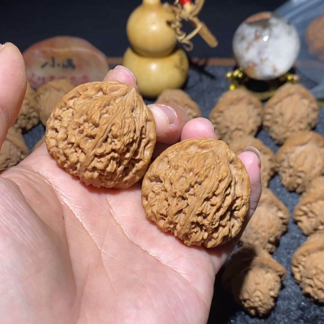 桃核吊坠40尺全品三角南疆