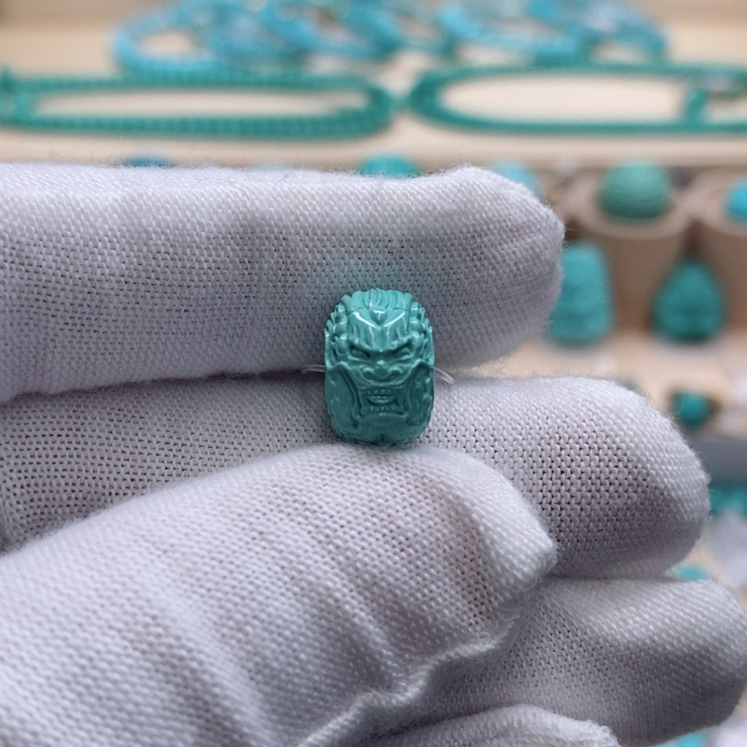 未镶嵌绿松石珠宝奇石