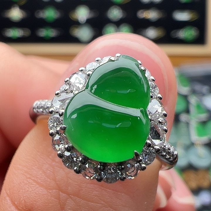 翡翠18K金镶嵌戒指葫芦9.5