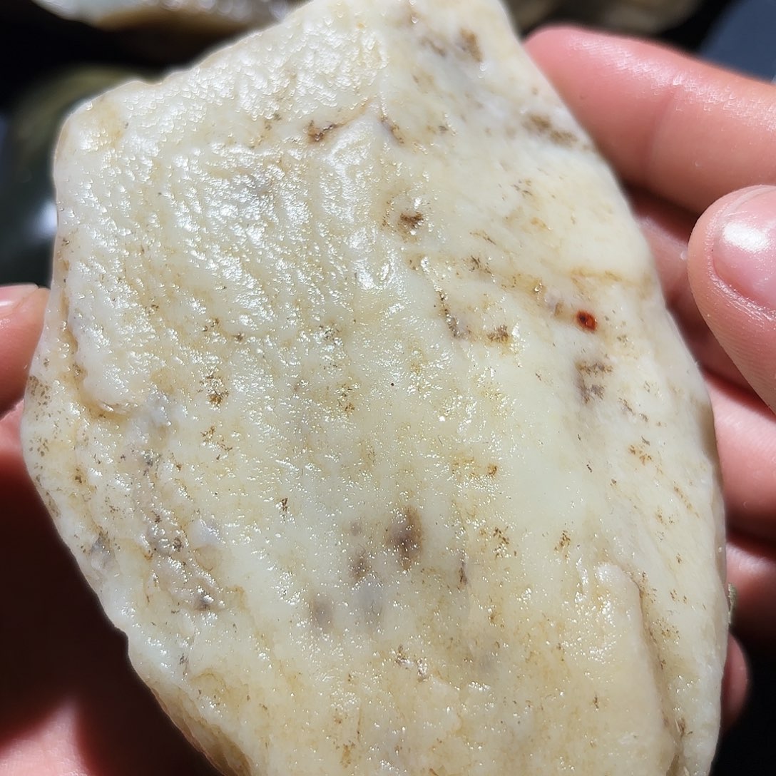 和田玉未镶嵌珠宝奇石