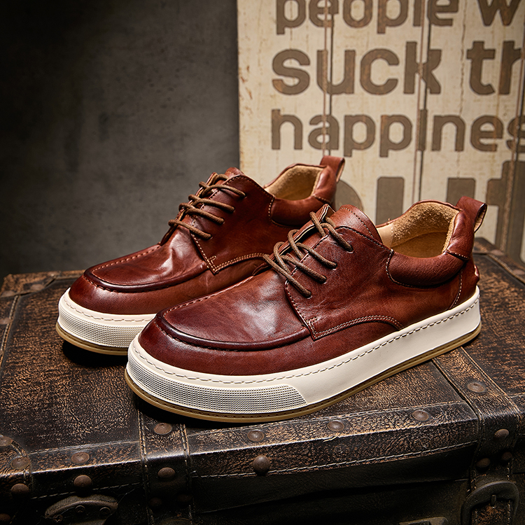 2025新款时尚马皮复古透气男鞋英伦风板鞋日系百搭潮流休闲皮鞋