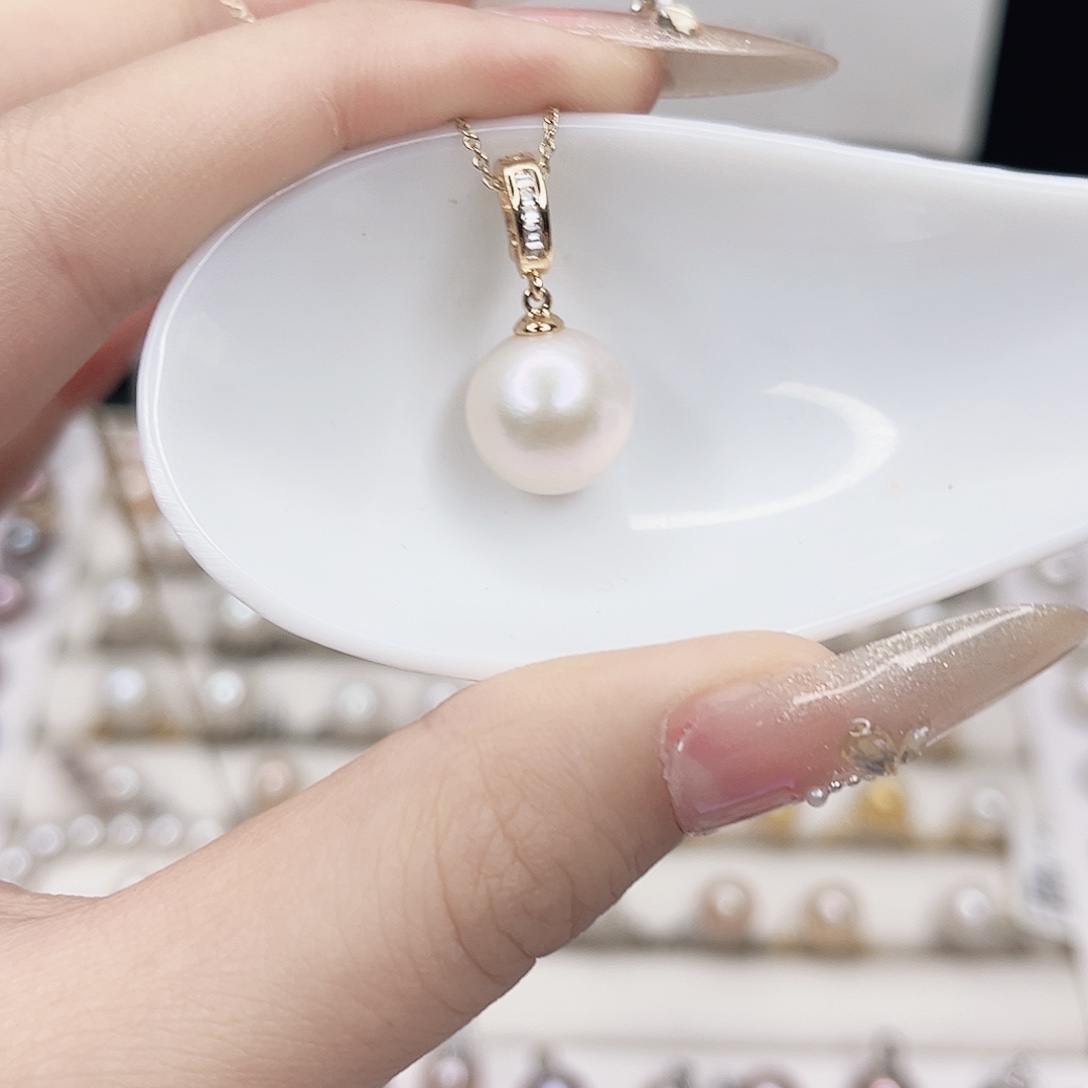 淡水珍珠合金吊坠(赠链)