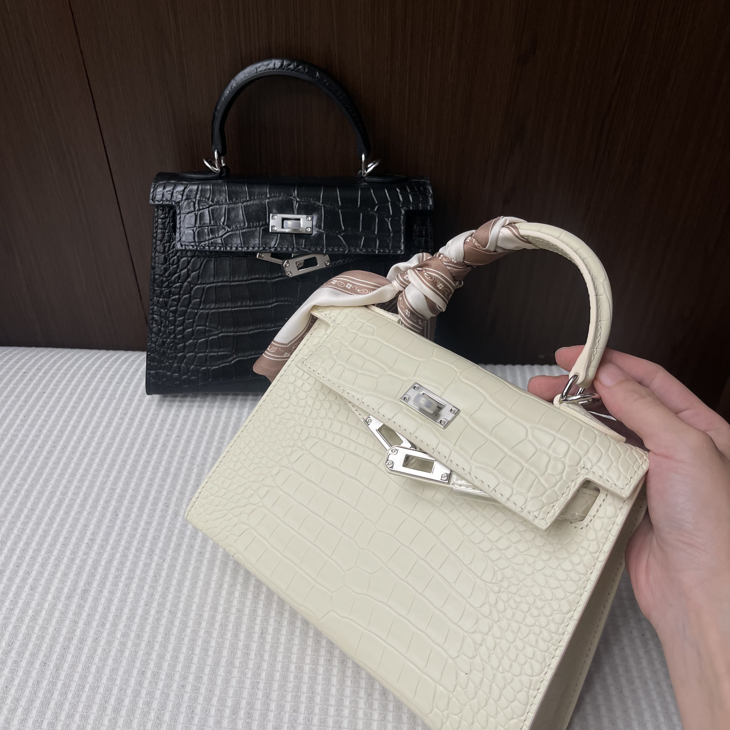 鳄鱼纹小香风白色凯莉女式新款高级感单肩斜挎手提