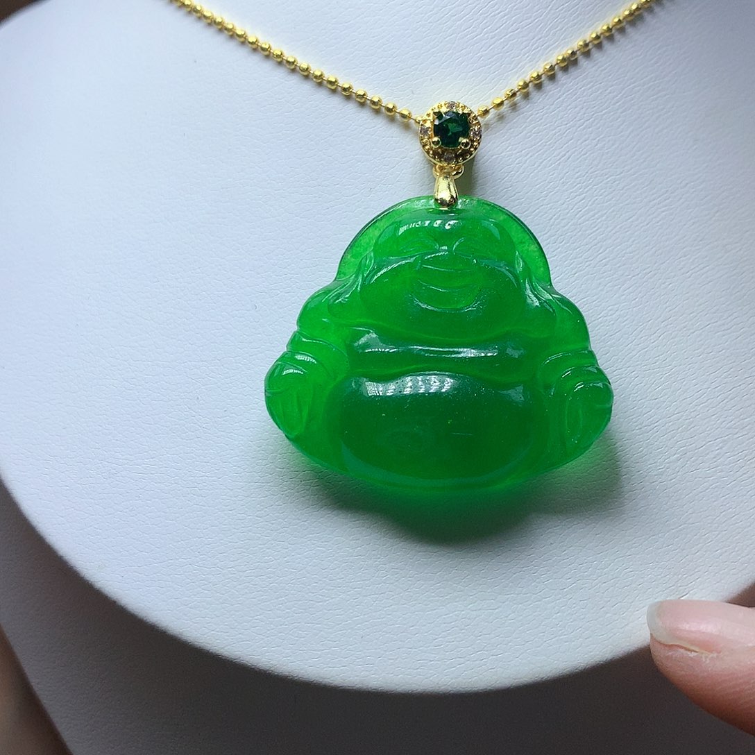 翡翠颈饰未镶嵌翡翠